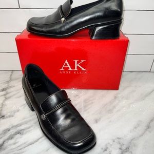 Anne Klein dress shoes